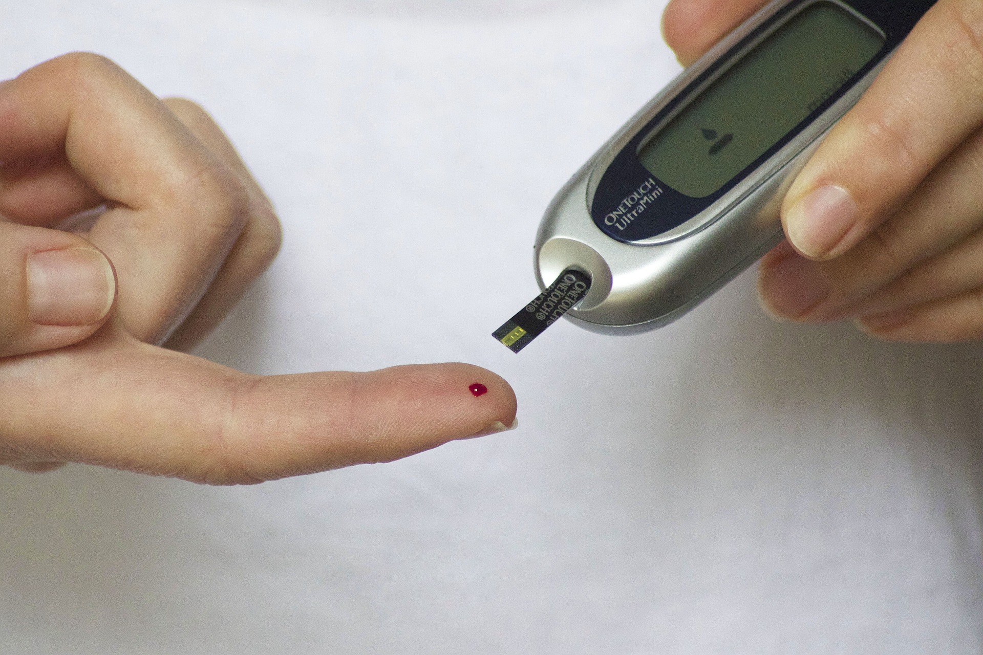 Symptoms, Complications and Best Foods for Diabetes